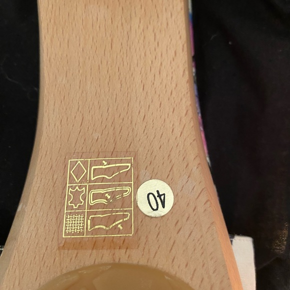 Women’s CHANEL Shoes Sz 40 AUTHENTIC - Picture 13 of 15